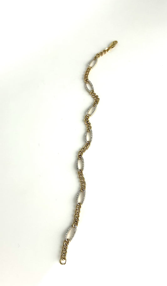 Classy Figaro .50ctw Natural Diamond Bracelet