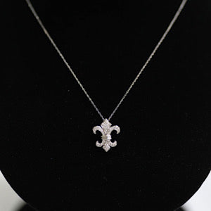 14kt White Gold .33ctw Fleur De Lis