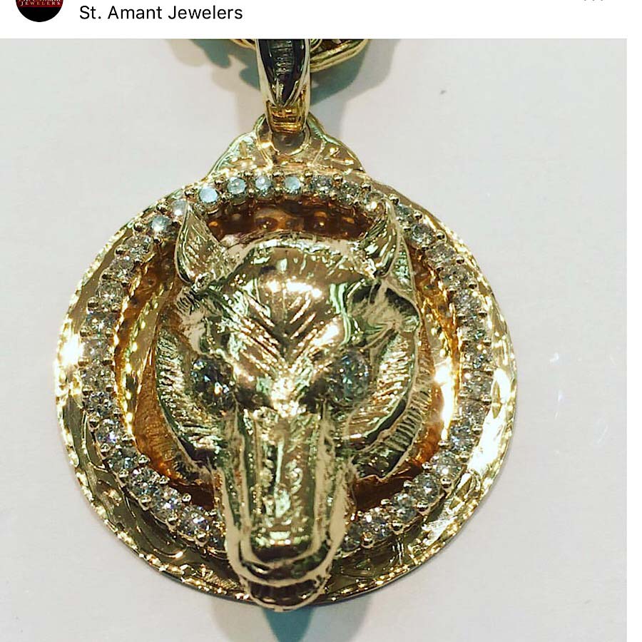 10kt Yellow Gold Wolf Head Pendant