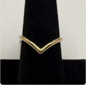 10Kt Yellow Gold V Ring
